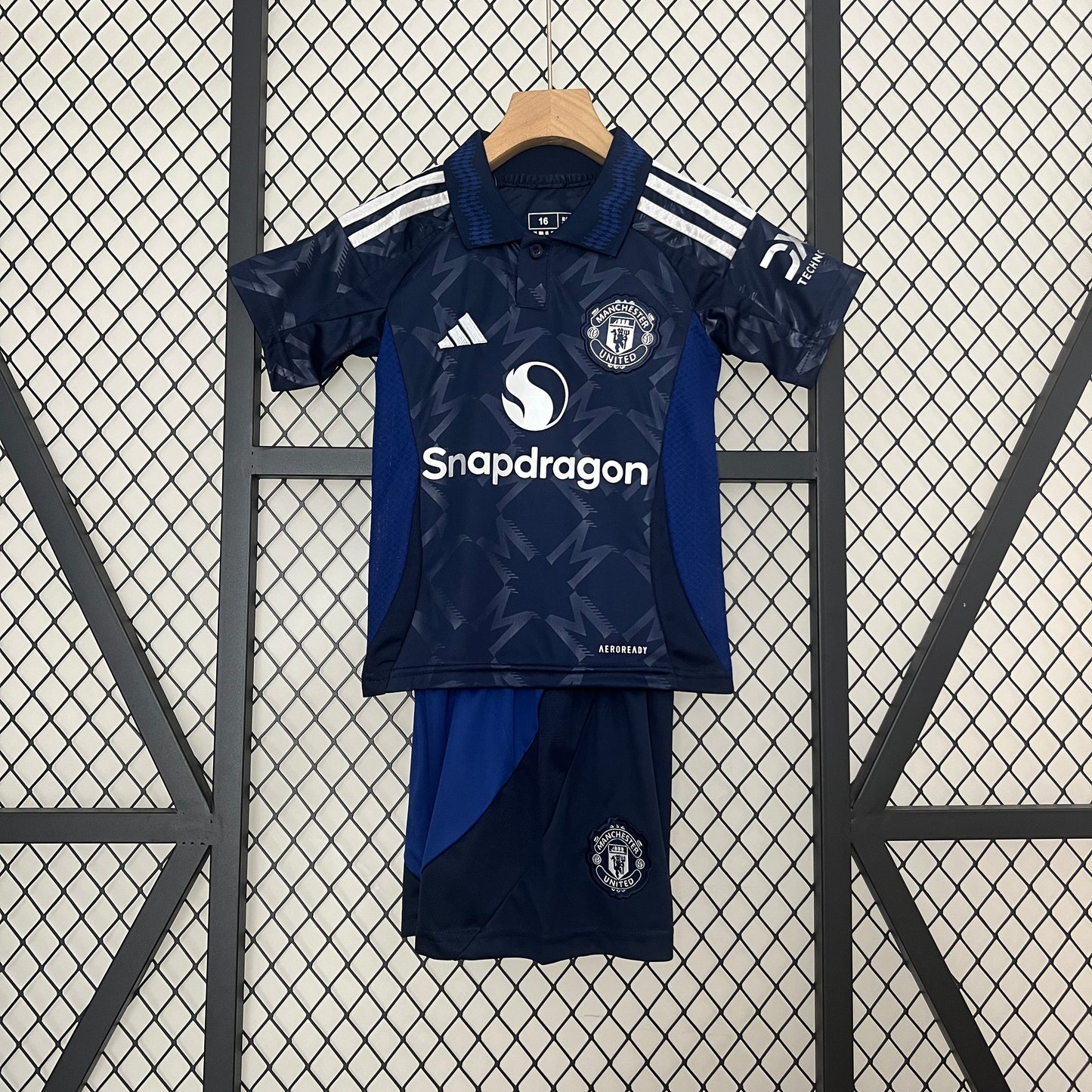 Kit de niño Manchester United 24/25 Visitante