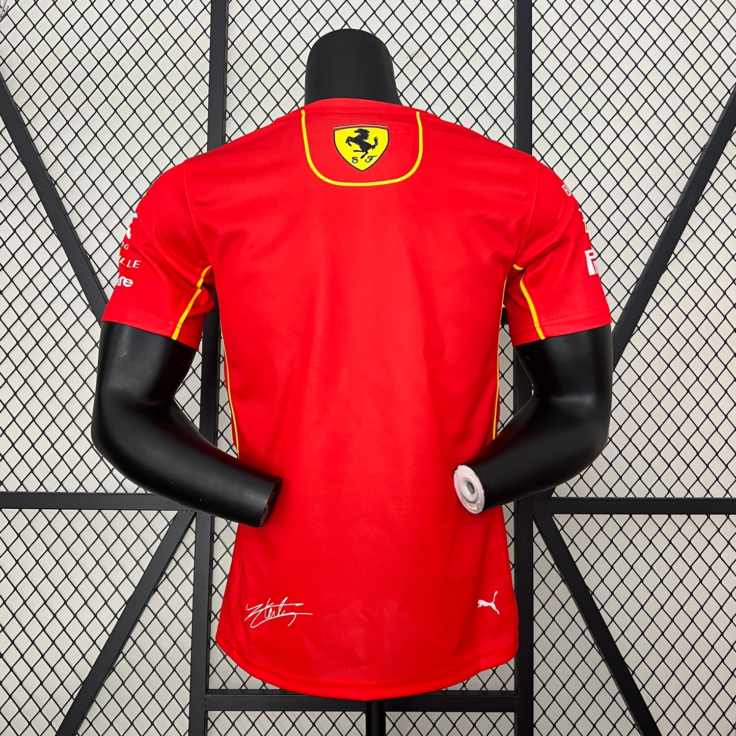 Camiseta Ferrari 2024 (Charles Leclerc)