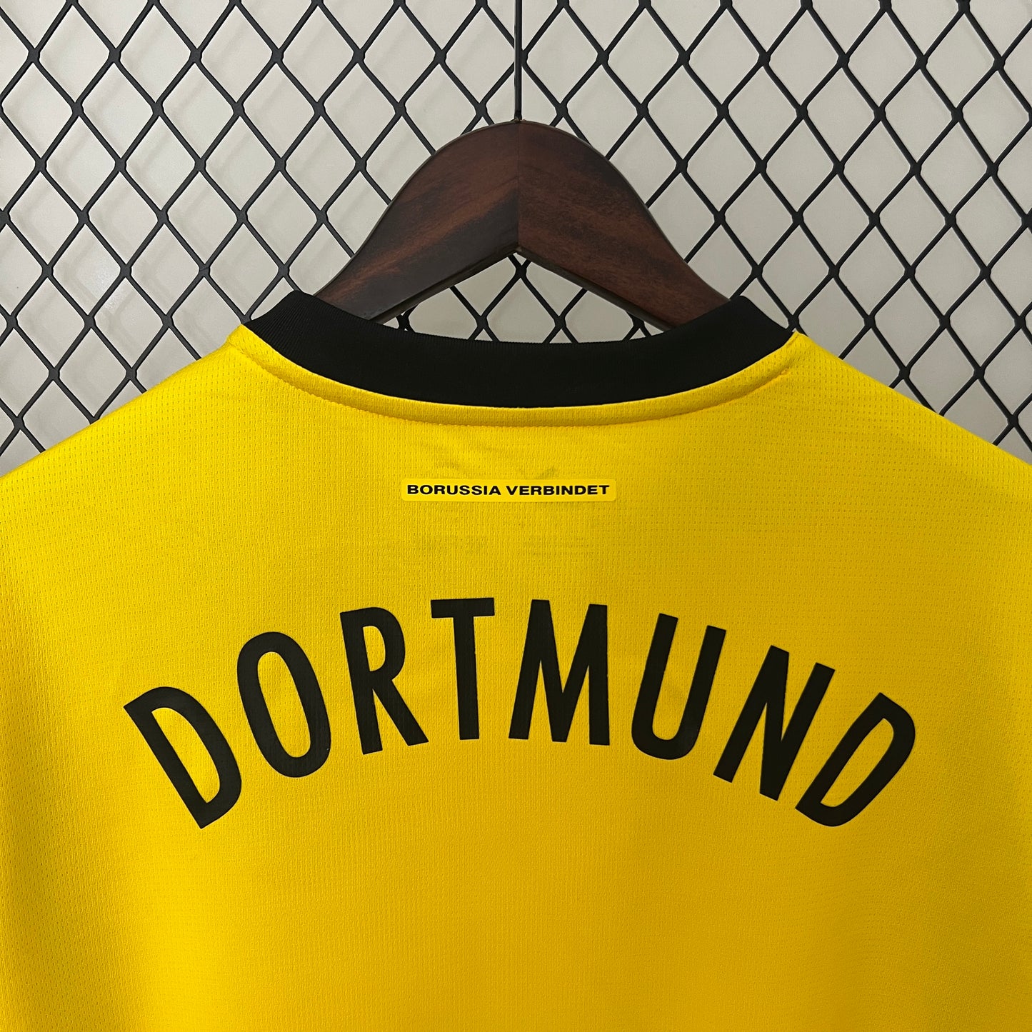 Borussia Dotmund 24/25 Local