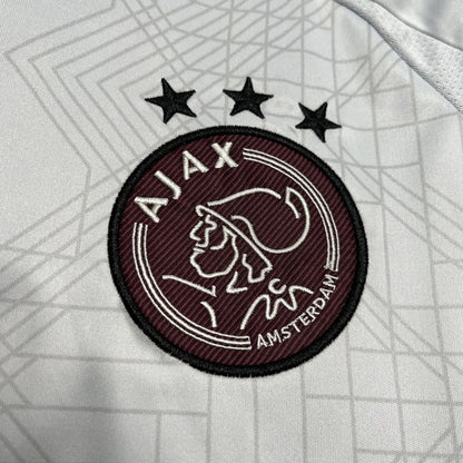 Ajax 24/25 Visitante