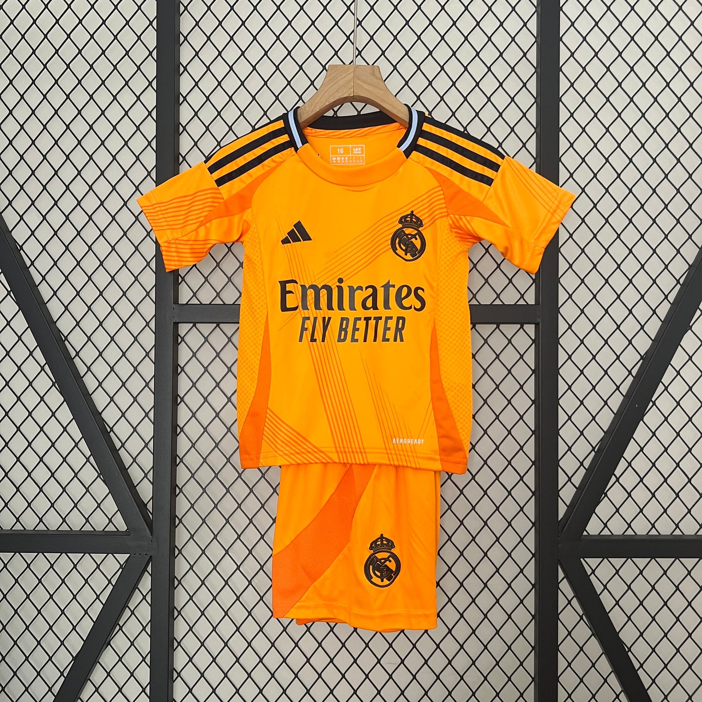 Kit de niño Real Madrid 24/25 Visitante